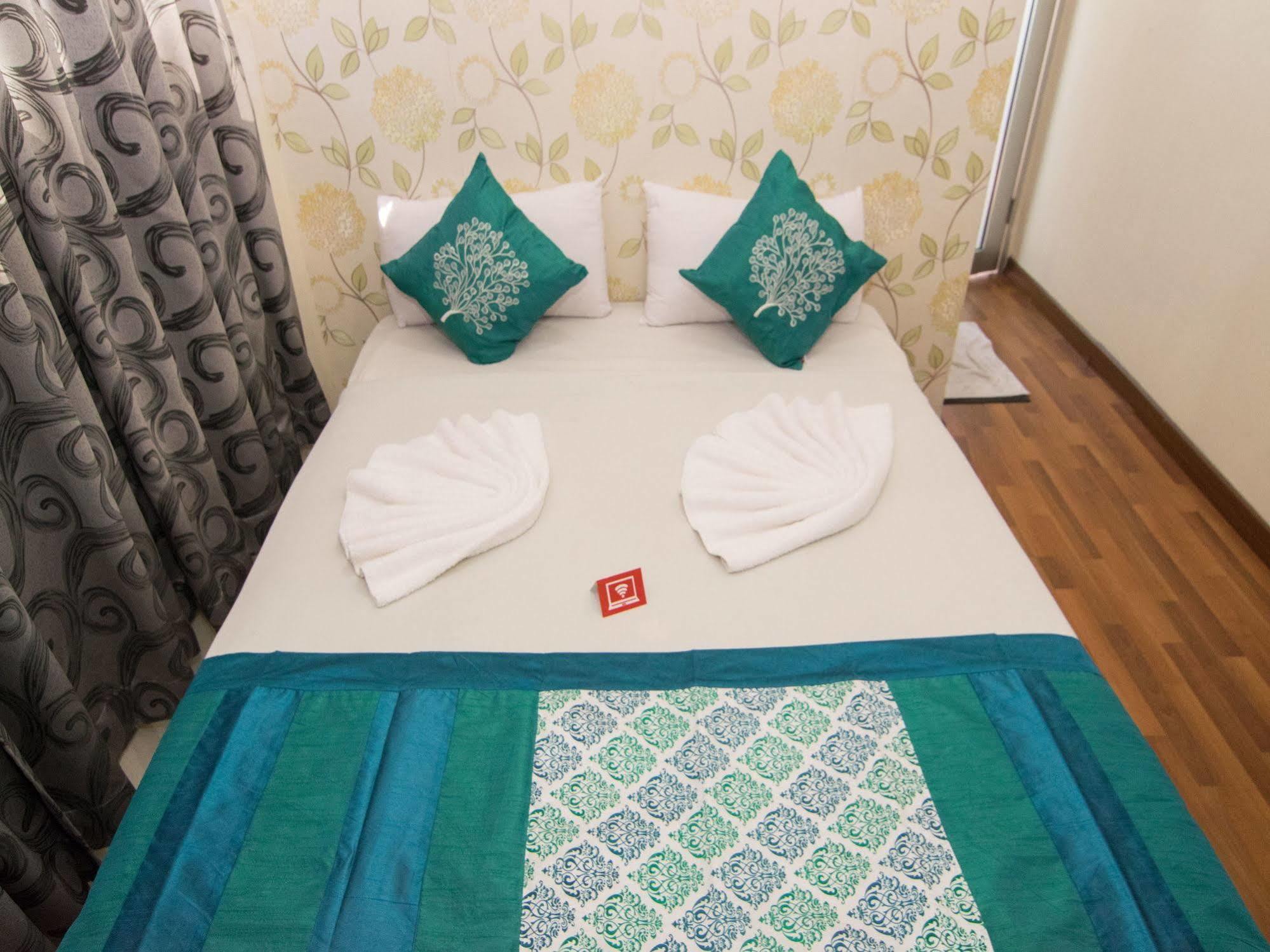 Oyo 103 V'La Garden Hotel Куала-Лумпур Экстерьер фото